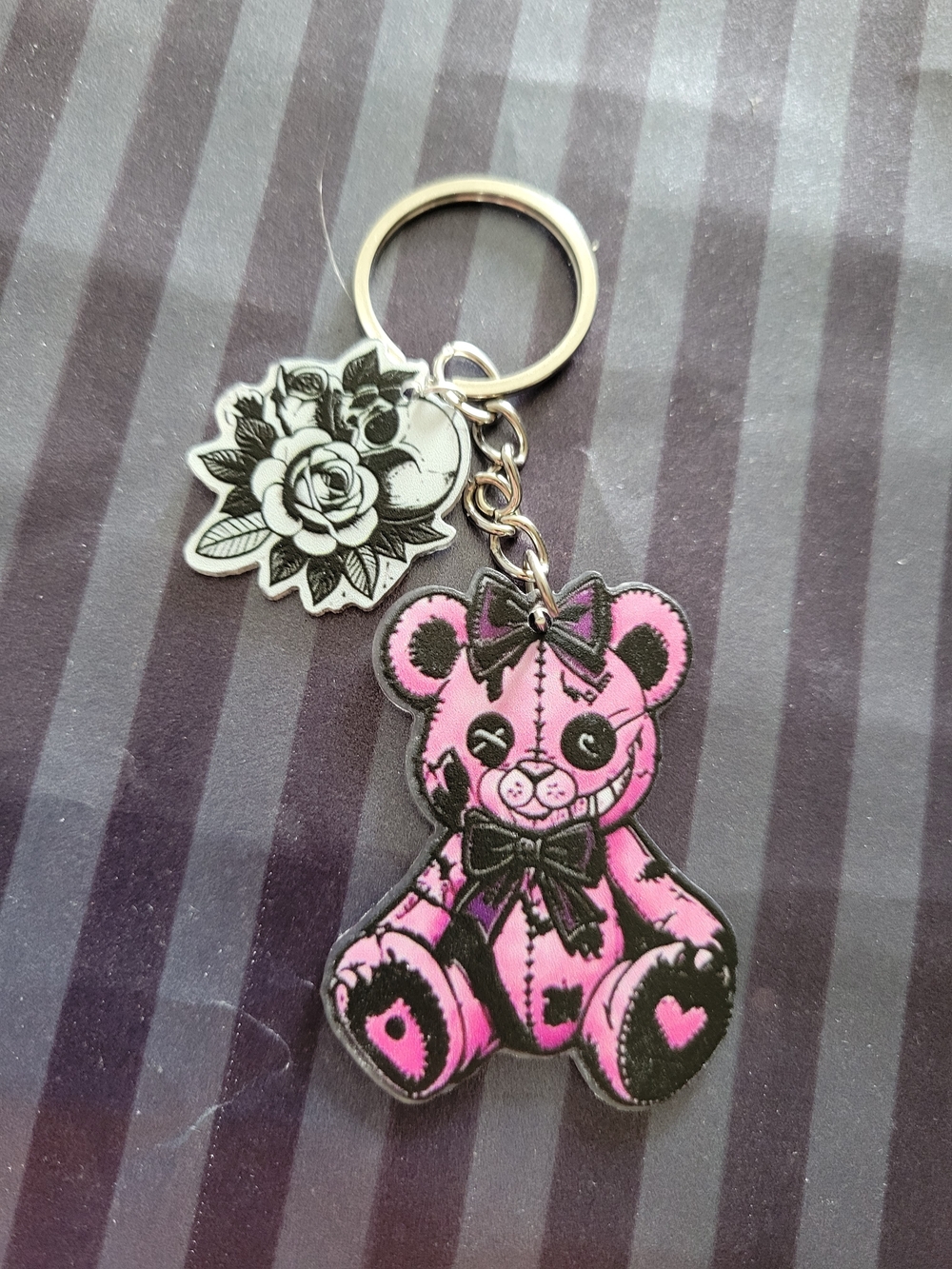 🧋NEW🧋Pink Teddy Bear Keychain Charm with Floral Accent